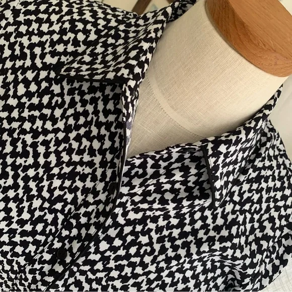 Theory Black White Houndstooth Button Down Blouse - Picture 7 of 7